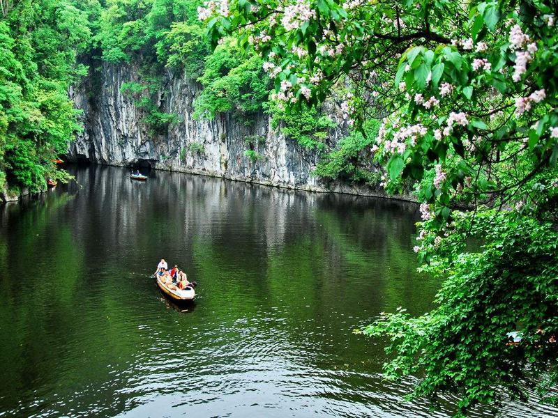 Dragon Palace Cave Scenic Area
