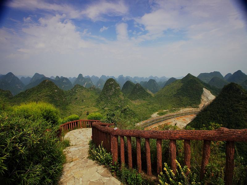 Forest of Ten Thousand Peaks