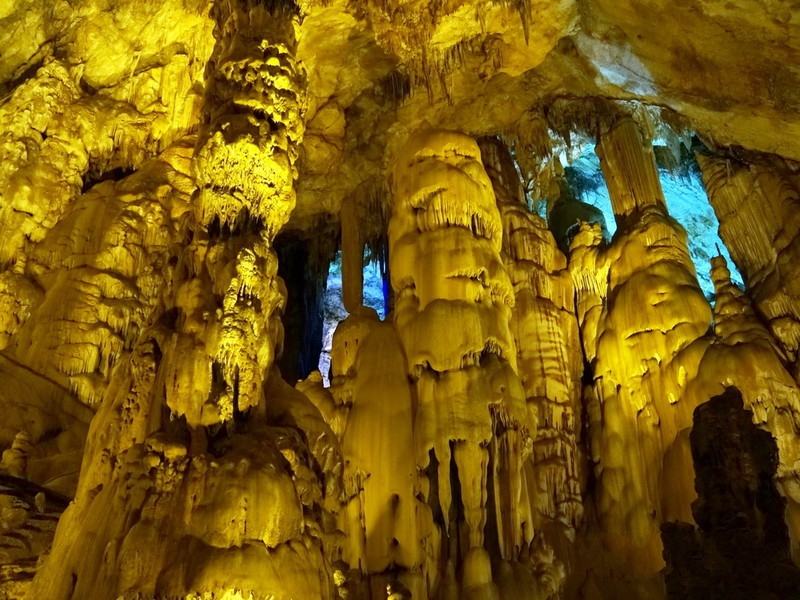Zhijin Cave