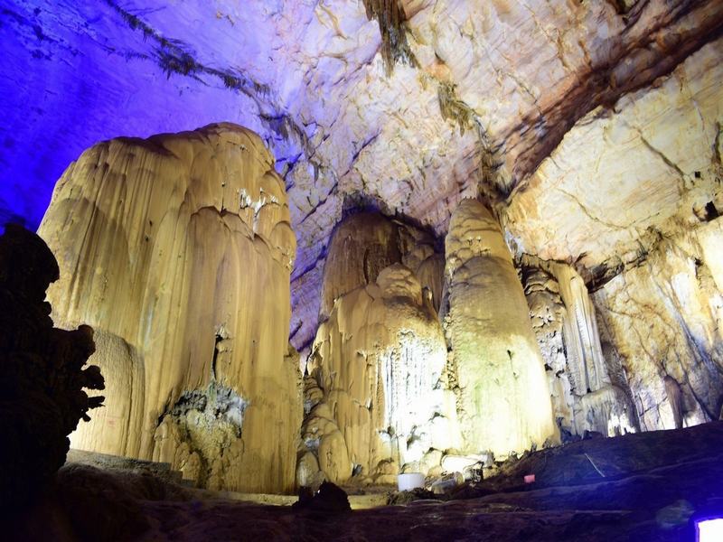 Zhijin Cave