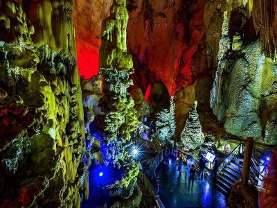 Zhijin Cave