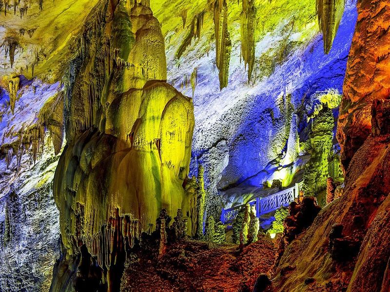 Zhijin Cave