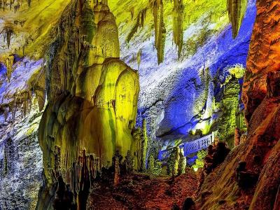 Zhijin Cave